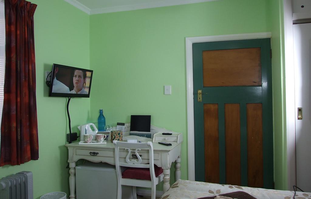 Wellesbourne Homestay B&B Palmerston North Room photo